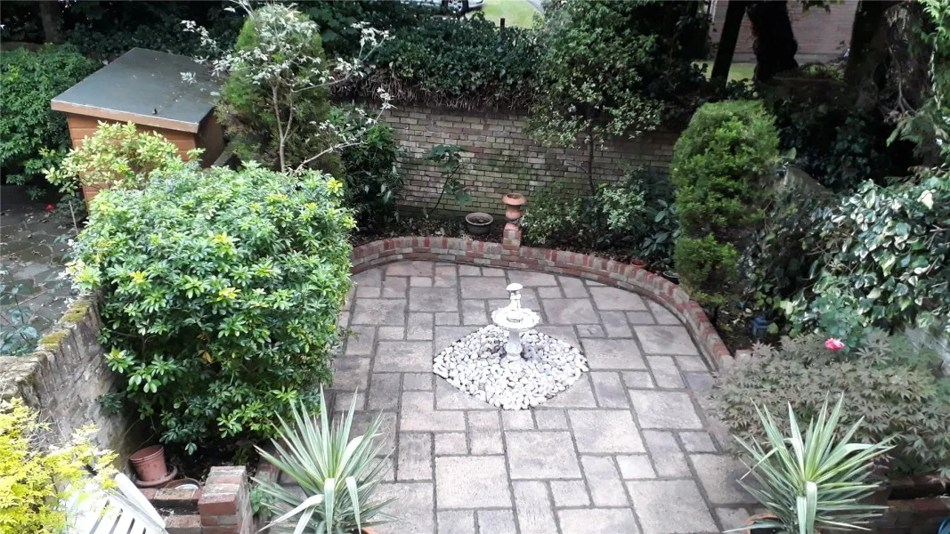 Highpoint, Weybridge, KT13, photo 8