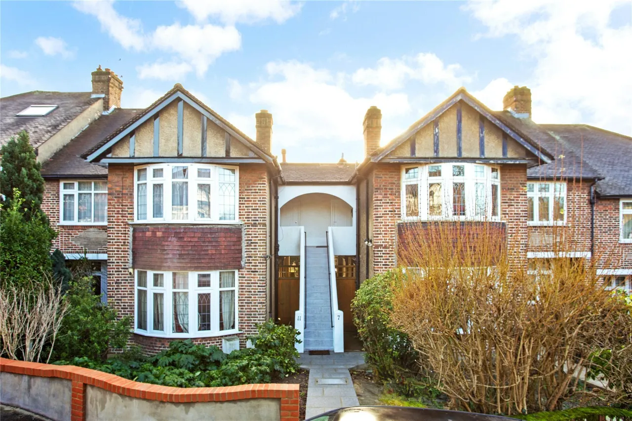 Glendale Drive, London, SW19, photo 12