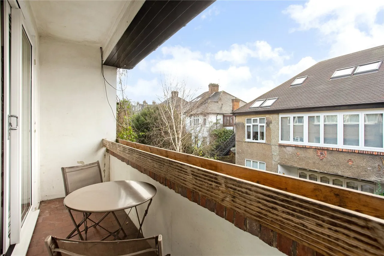 Glendale Drive, London, SW19, photo 8