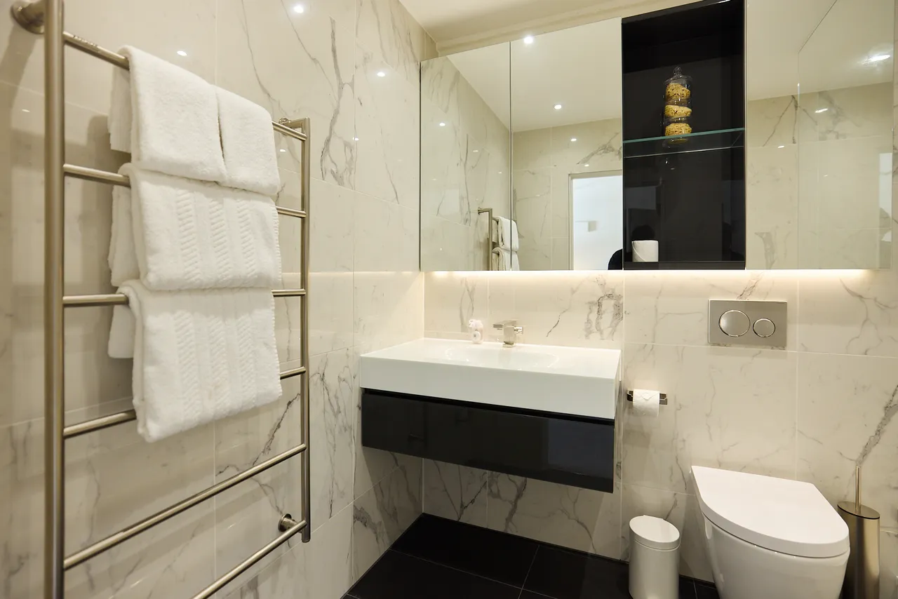 Ivory House, St Katharine Docks, E1W, photo 31