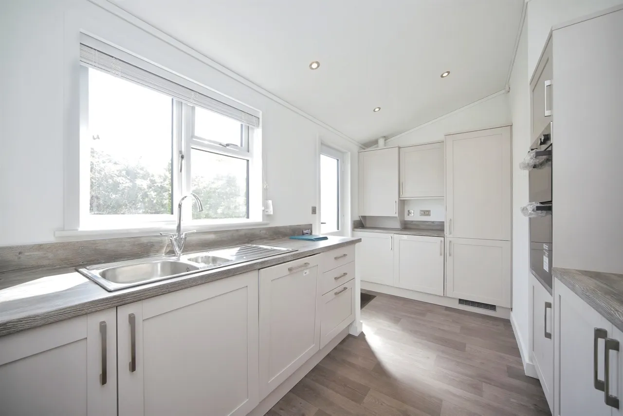 Ivy House Park, Henlade, Taunton, photo 12