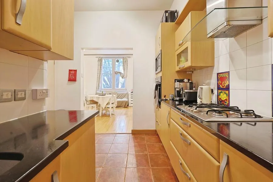 Fitzjohns Avenue, London, NW3, photo 4