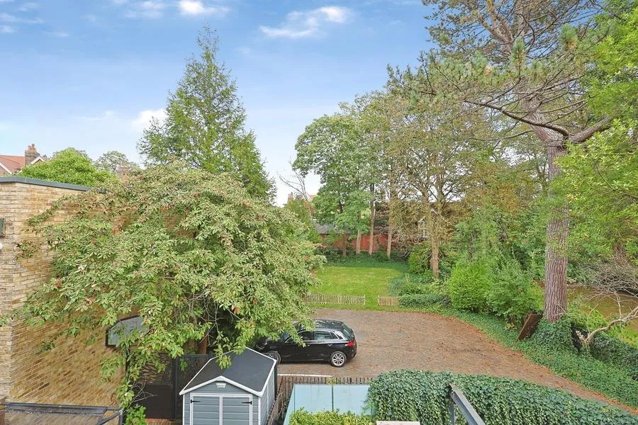 Fitzjohns Avenue, London, NW3, photo 9