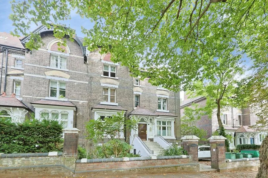 Fitzjohns Avenue, London, NW3, photo 10