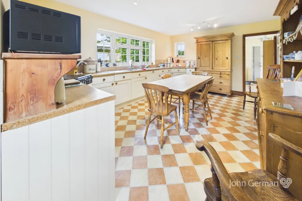 Dove Street, Ellastone, photo 12