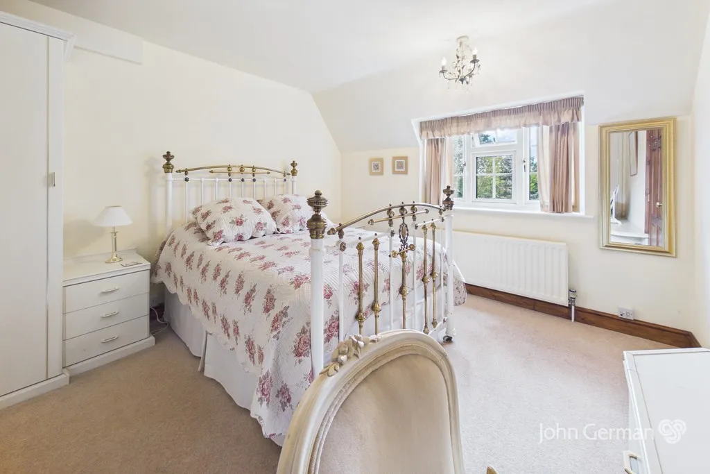 Dove Street, Ellastone, photo 24