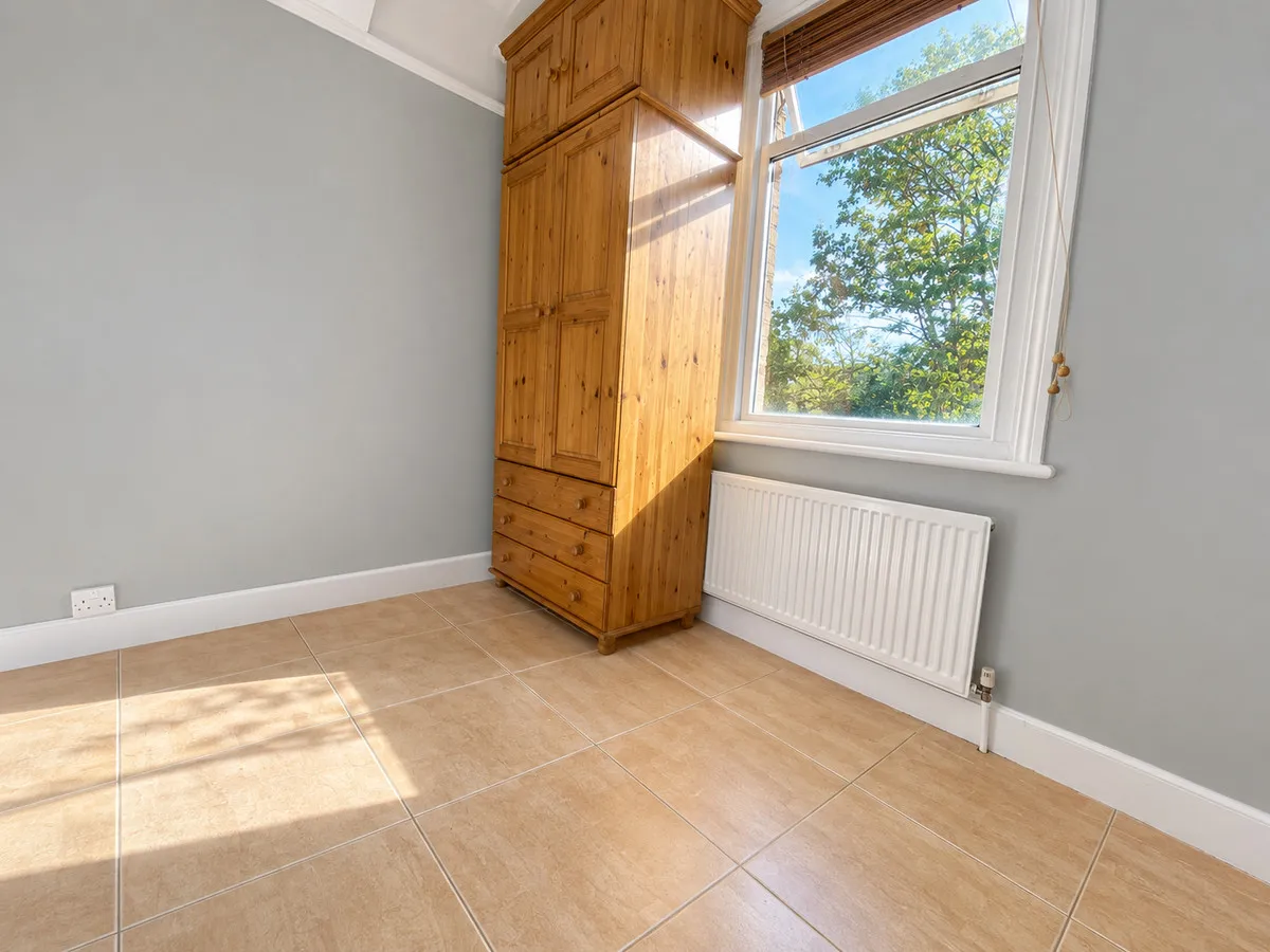 Farmilo Road, London, E17, photo 11