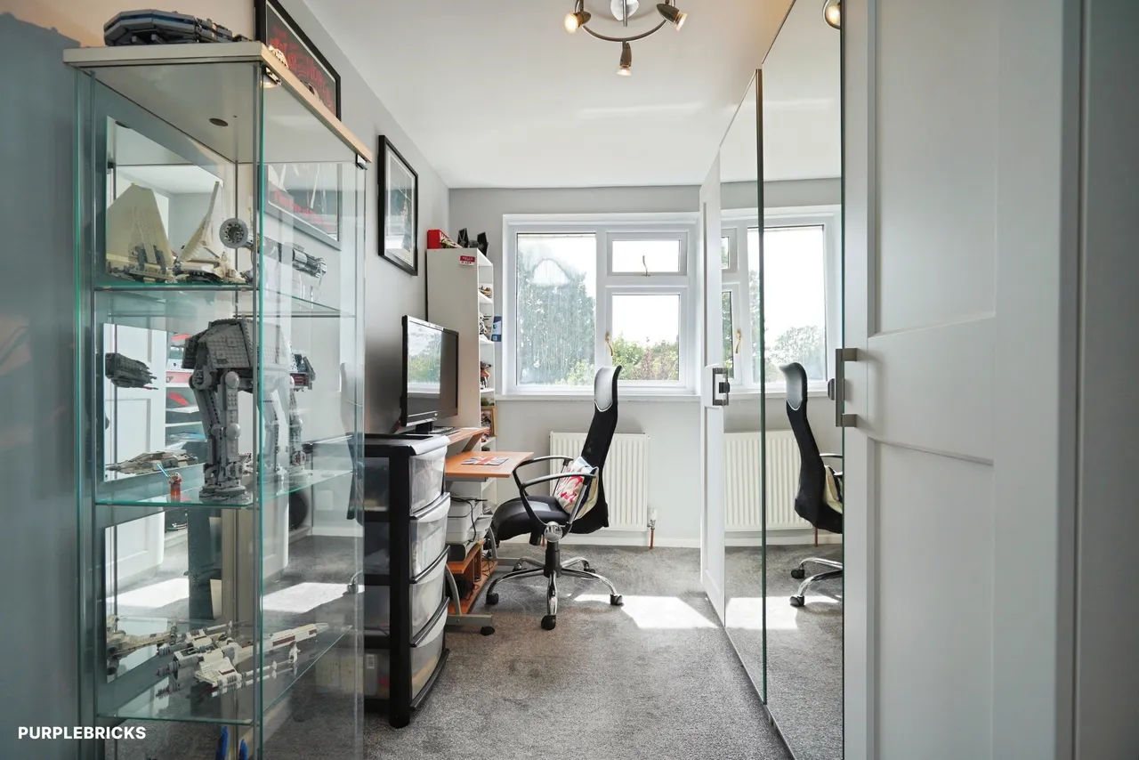 Micklehome Drive, Burton-On-Trent, DE13, photo 12