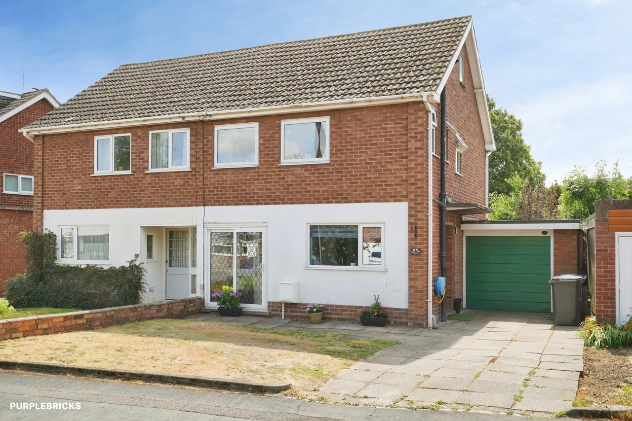 3 bed house for sale, Micklehome Drive, Burton-On-Trent, DE13