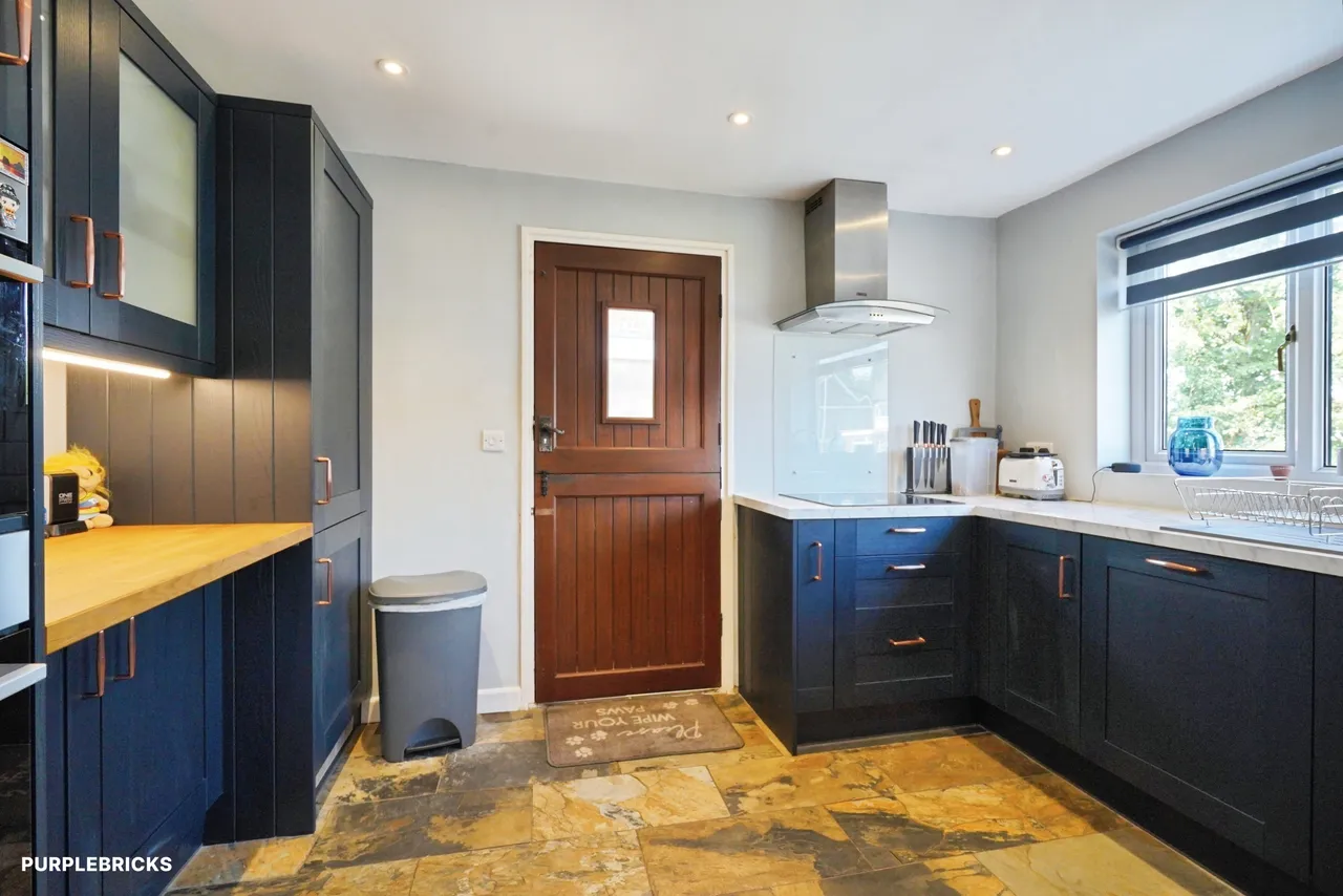 Micklehome Drive, Burton-On-Trent, DE13, photo 5