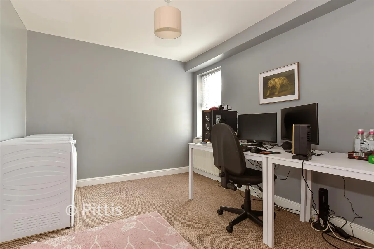 Leed Street, Sandown, PO36, photo 7