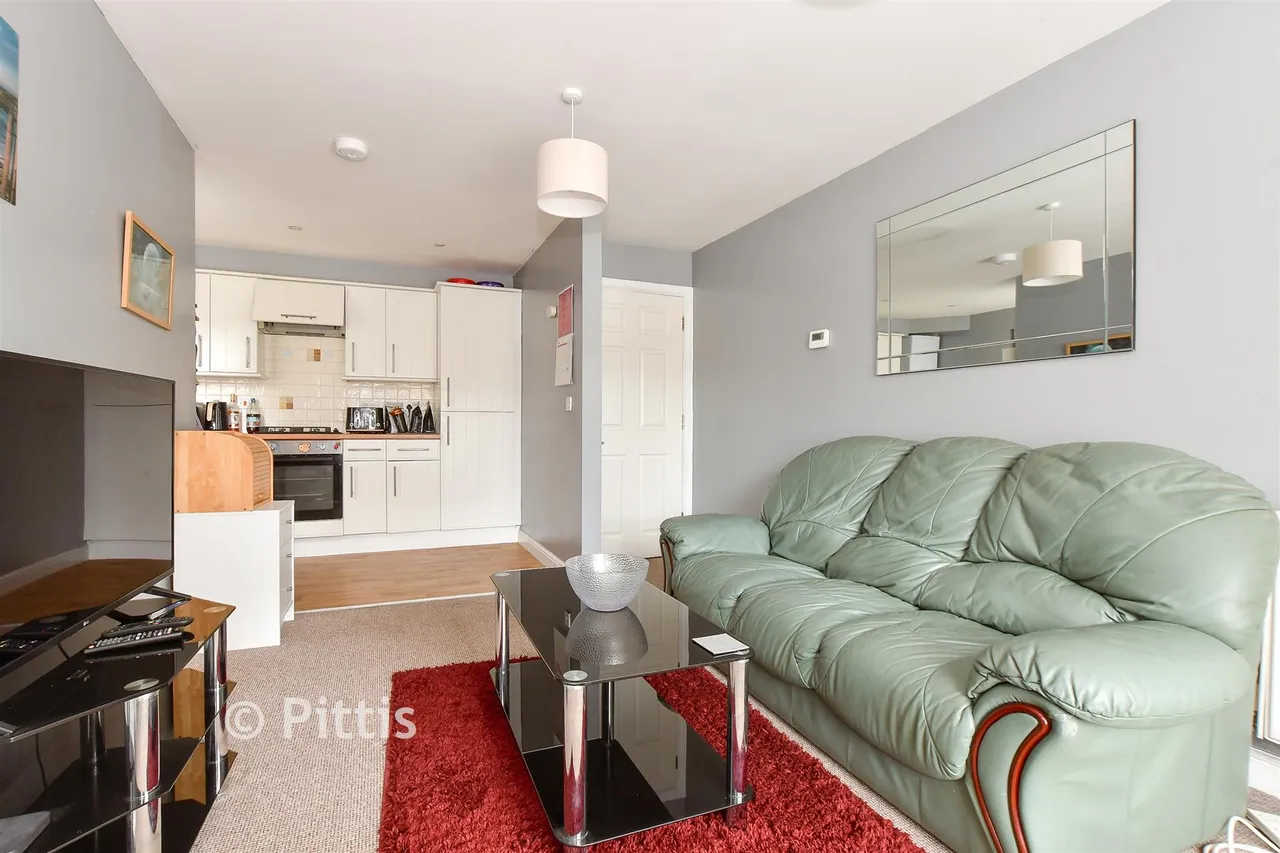 Leed Street, Sandown, PO36, photo 5