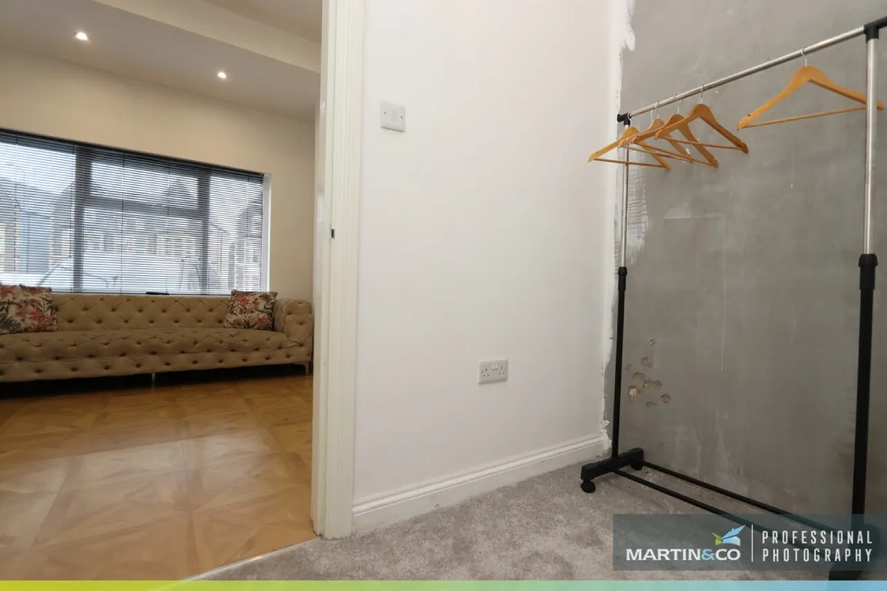 Newport Road, Cardiff, CF24, photo 10