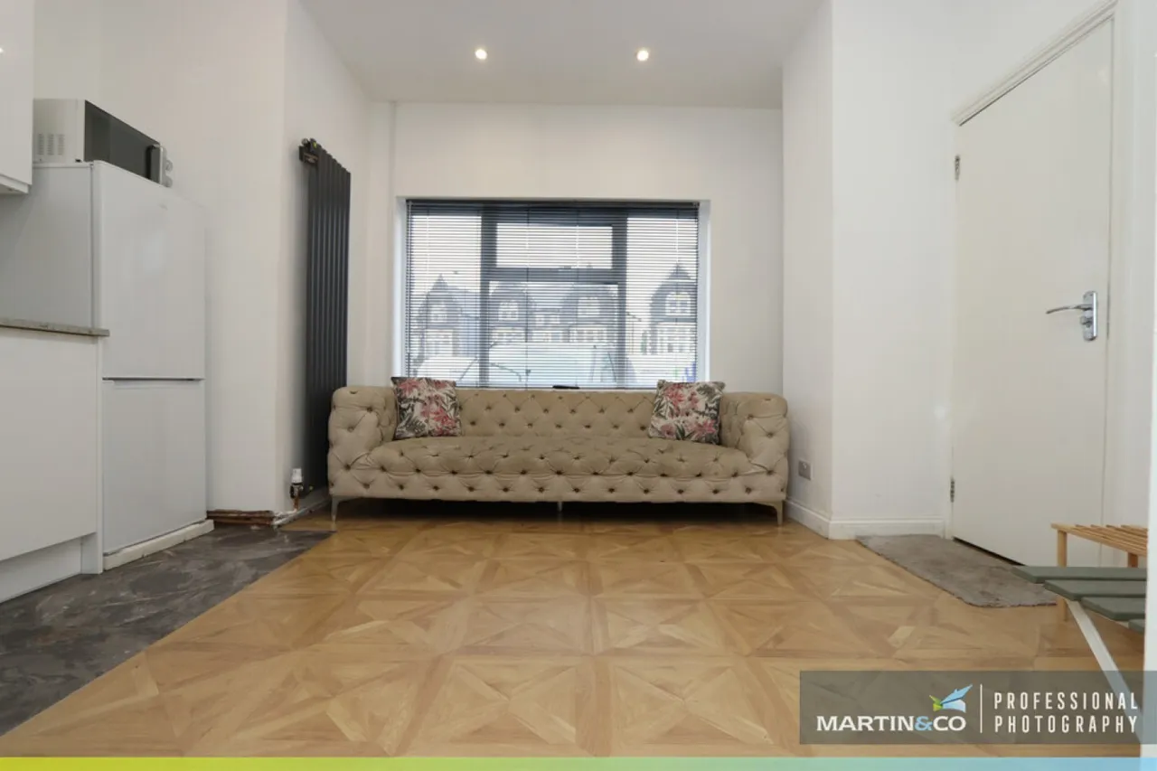 Newport Road, Cardiff, CF24, photo 4