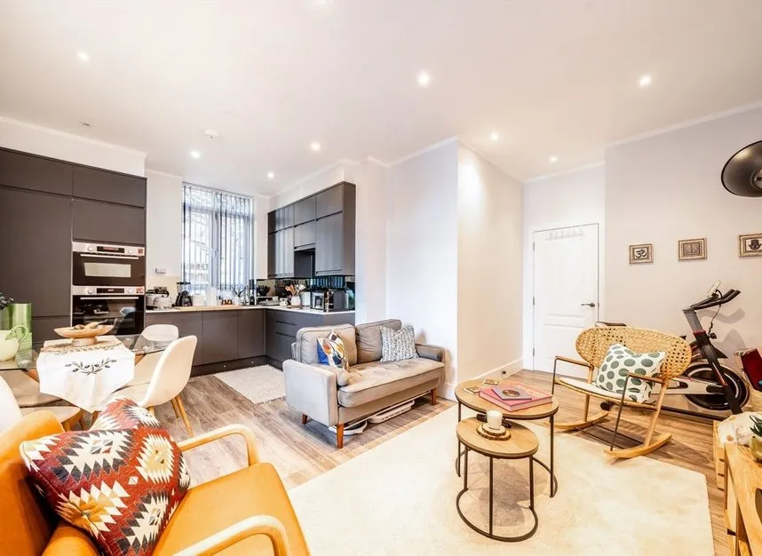 The Grove, Isleworth, TW7, photo 2