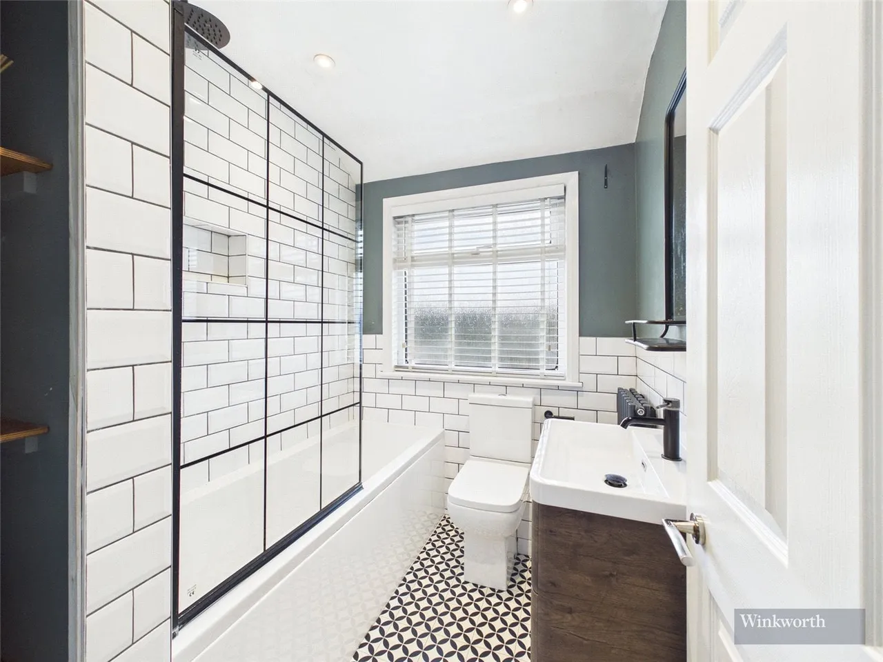 Hazelbank, Surbiton, KT5, photo 11