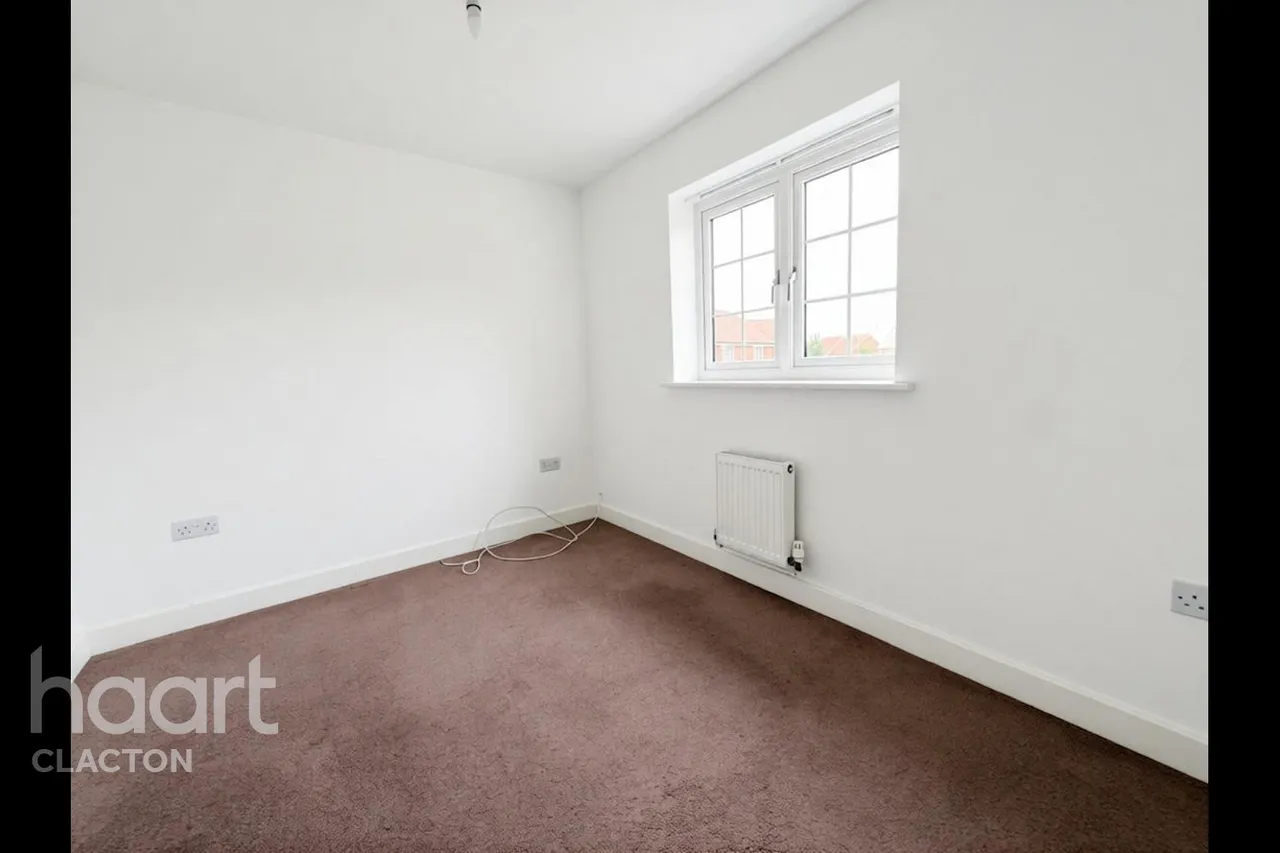 Cleave Close, Clacton-On-Sea, CO16, photo 11