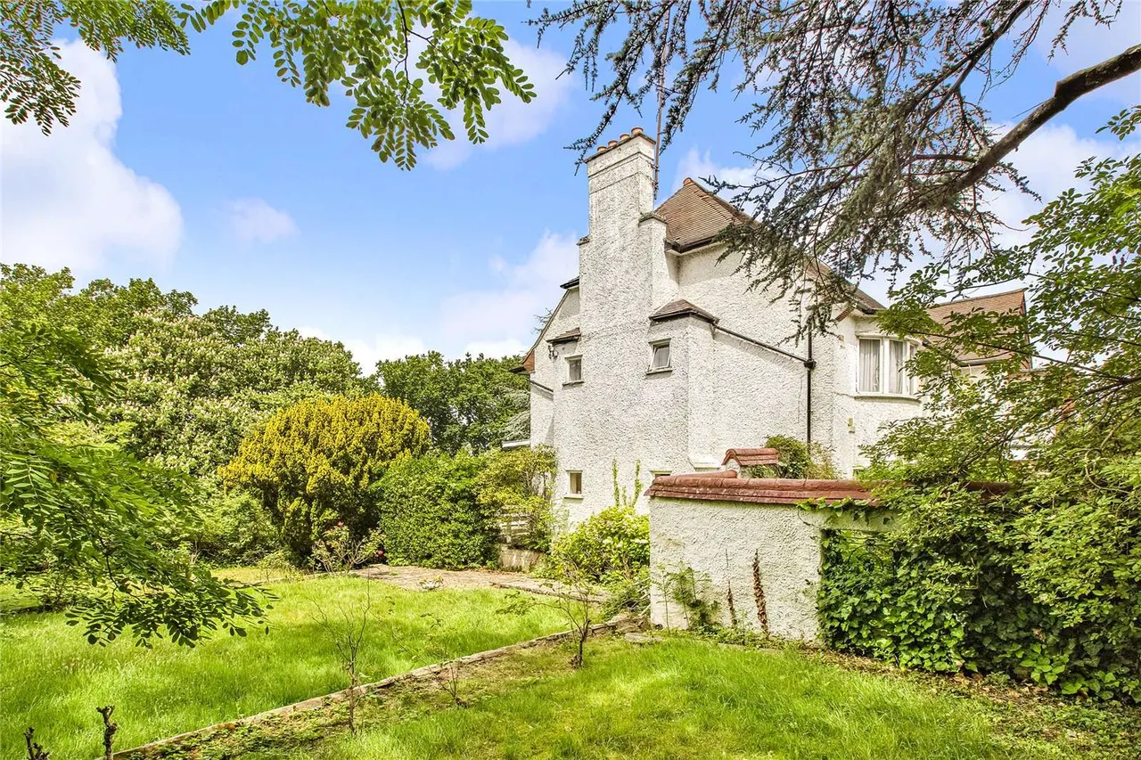 West Heath Road, London, NW3 7TT, photo 3