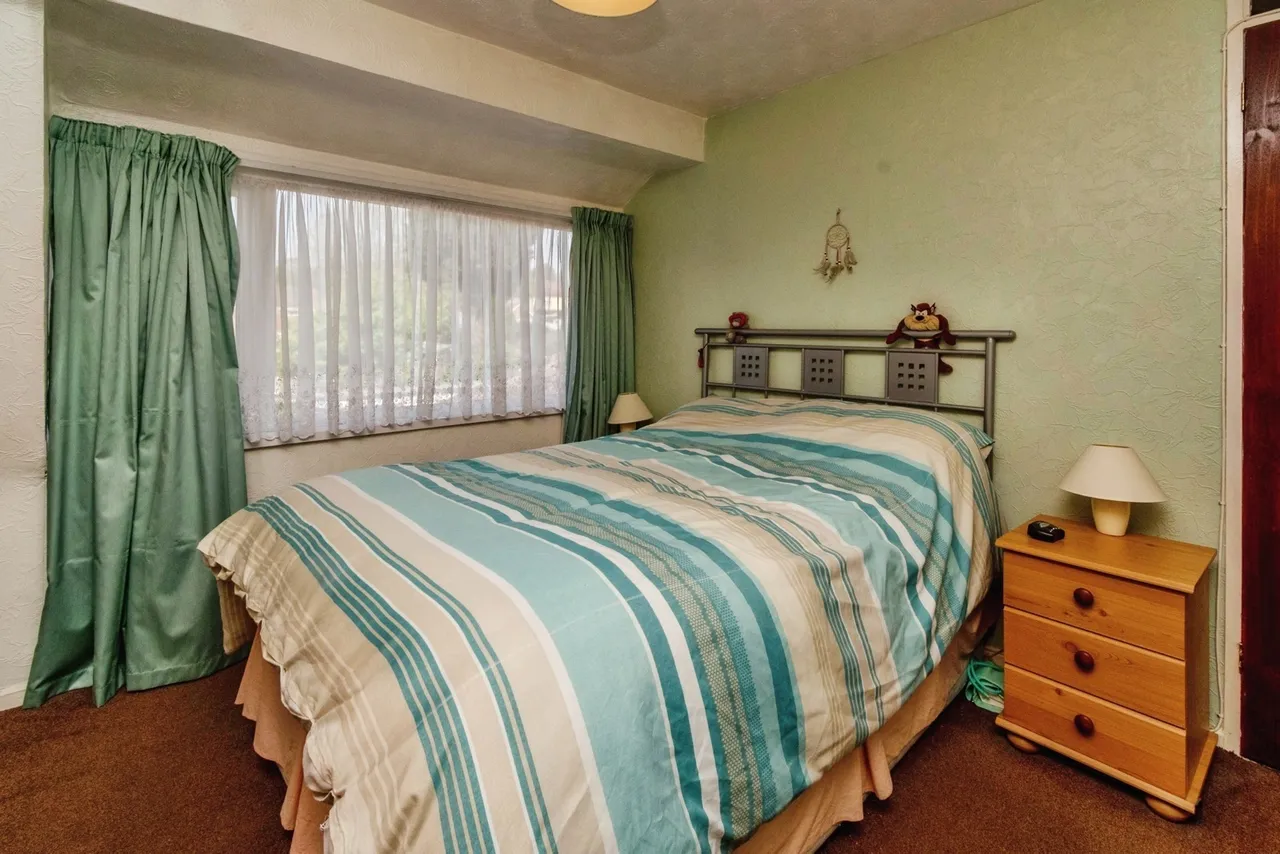 School Walk, Chase Terrace, Burntwood, WS7, photo 13