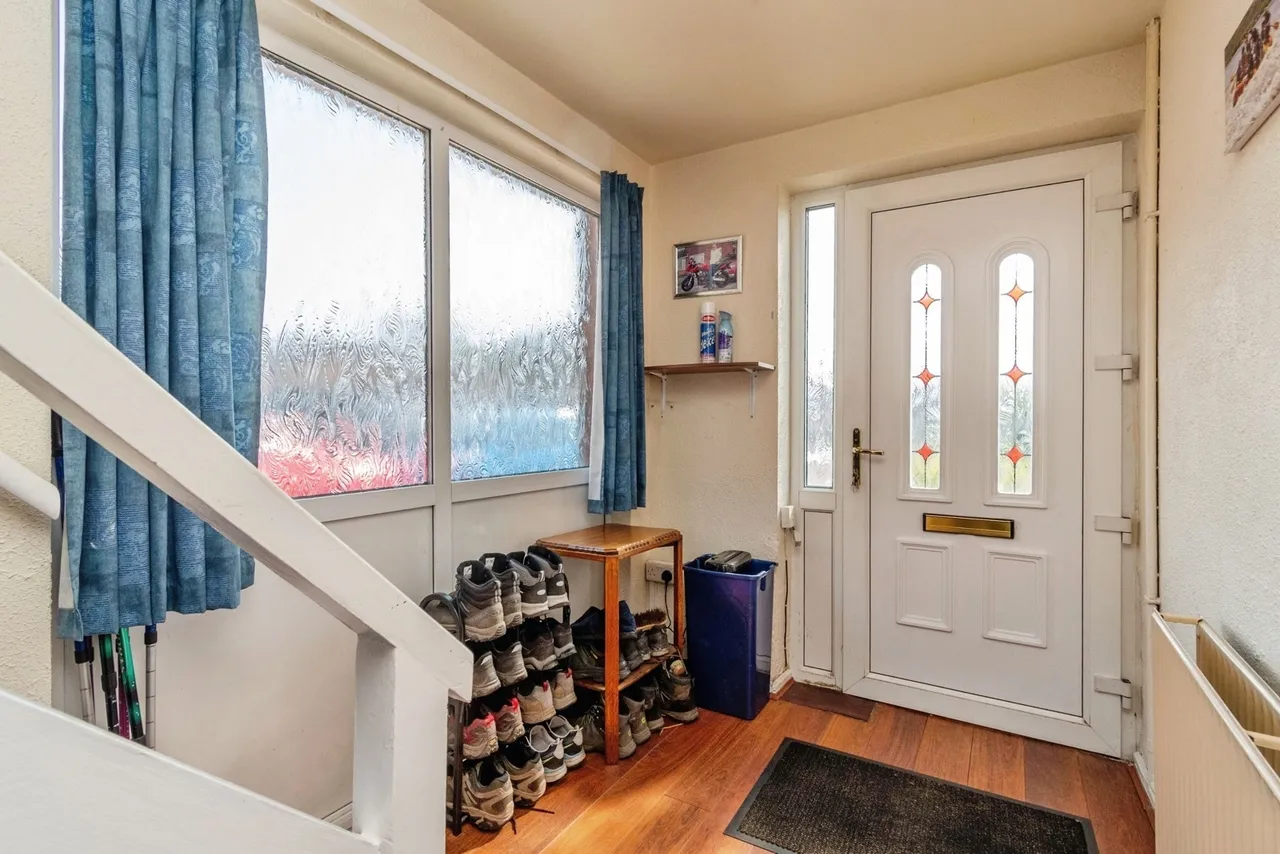 School Walk, Chase Terrace, Burntwood, WS7, photo 19