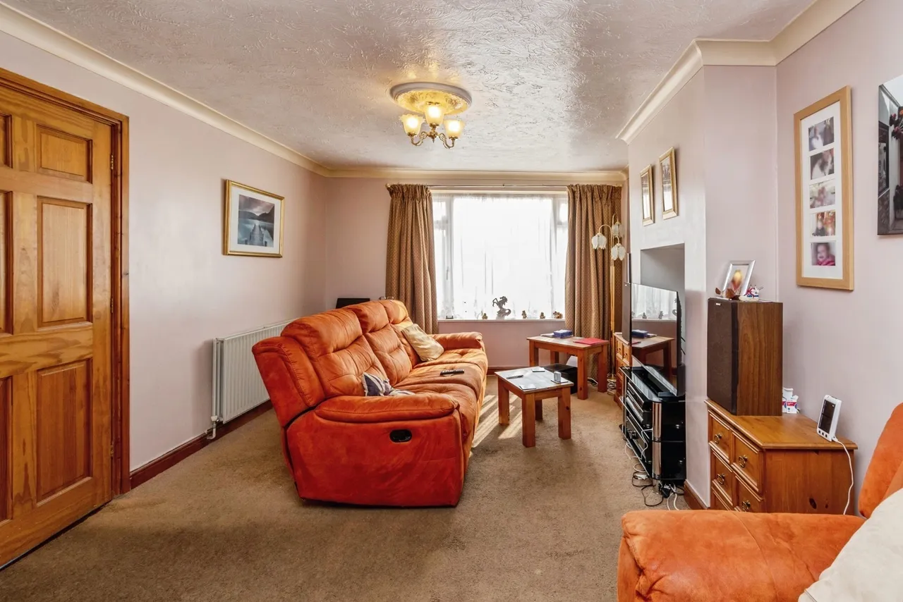 School Walk, Chase Terrace, Burntwood, WS7, photo 7