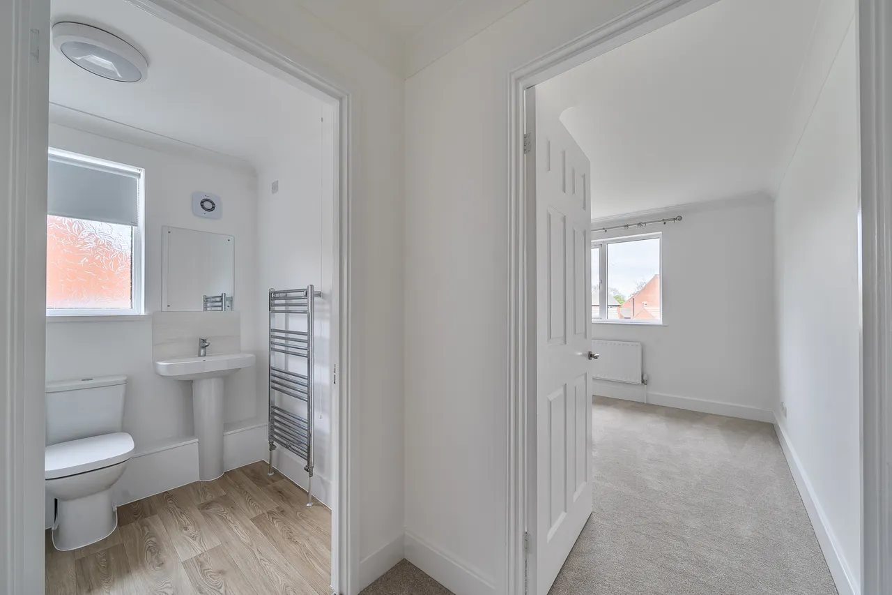 White Rose Close, Linton On Ouse, YORK, photo 3