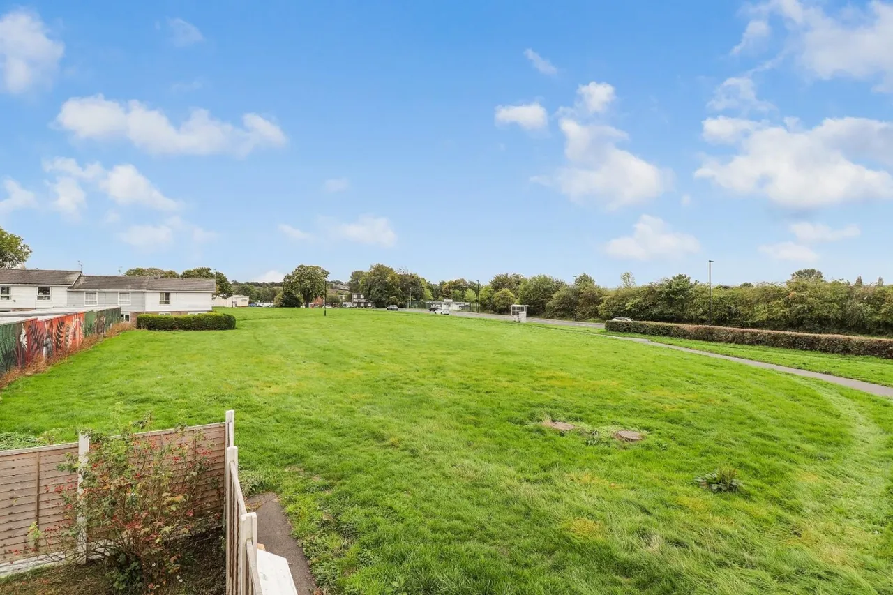 Ormond Road, Jordanthorpe, S8, photo 25