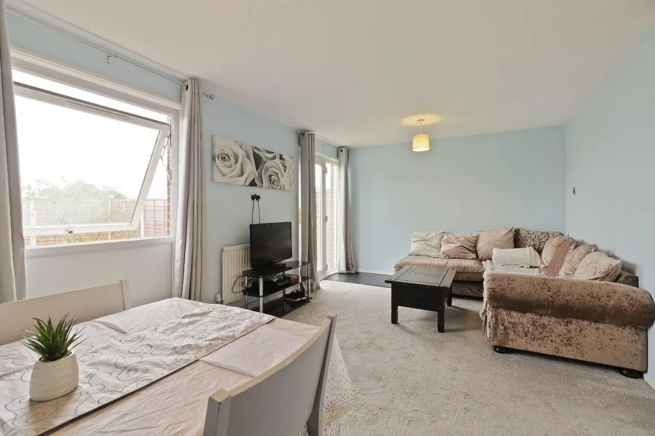 Ormond Road, Jordanthorpe, S8, photo 3