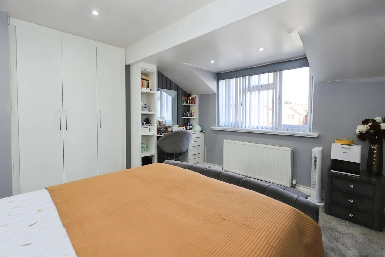 Kempsons Grove, Sedgemoor Park, WV14, photo 6