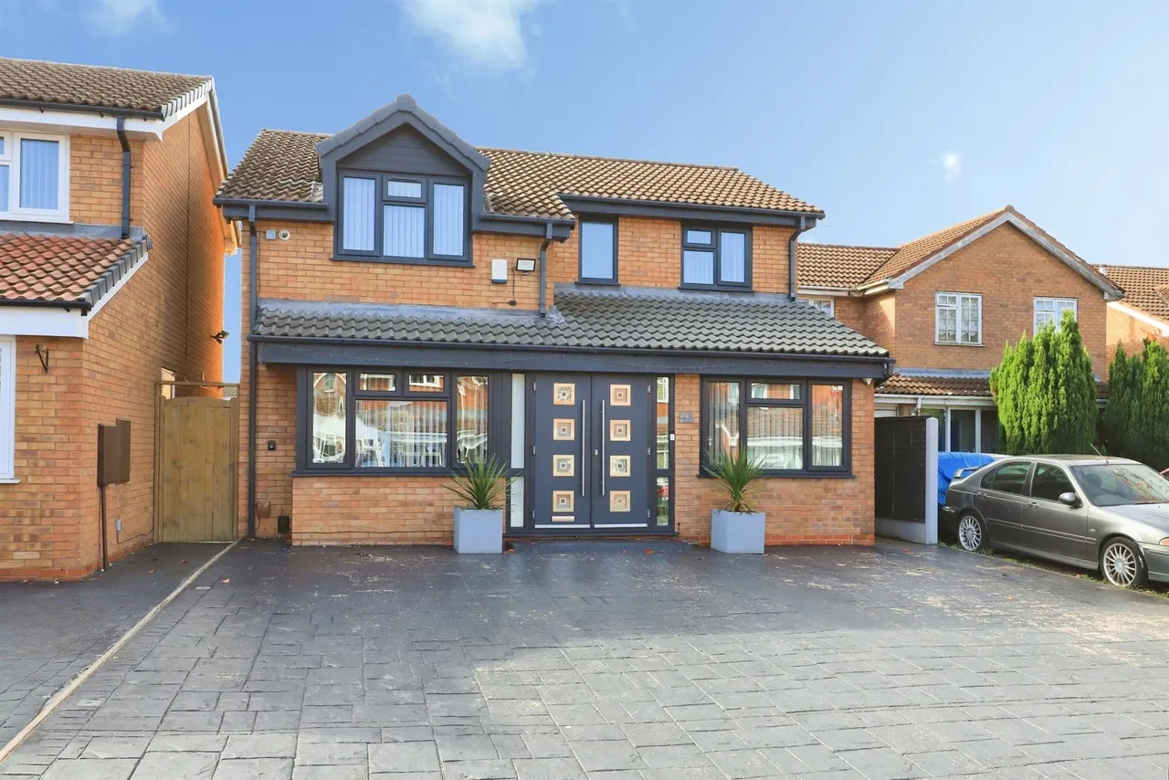 Kempsons Grove, Sedgemoor Park, WV14, photo 20
