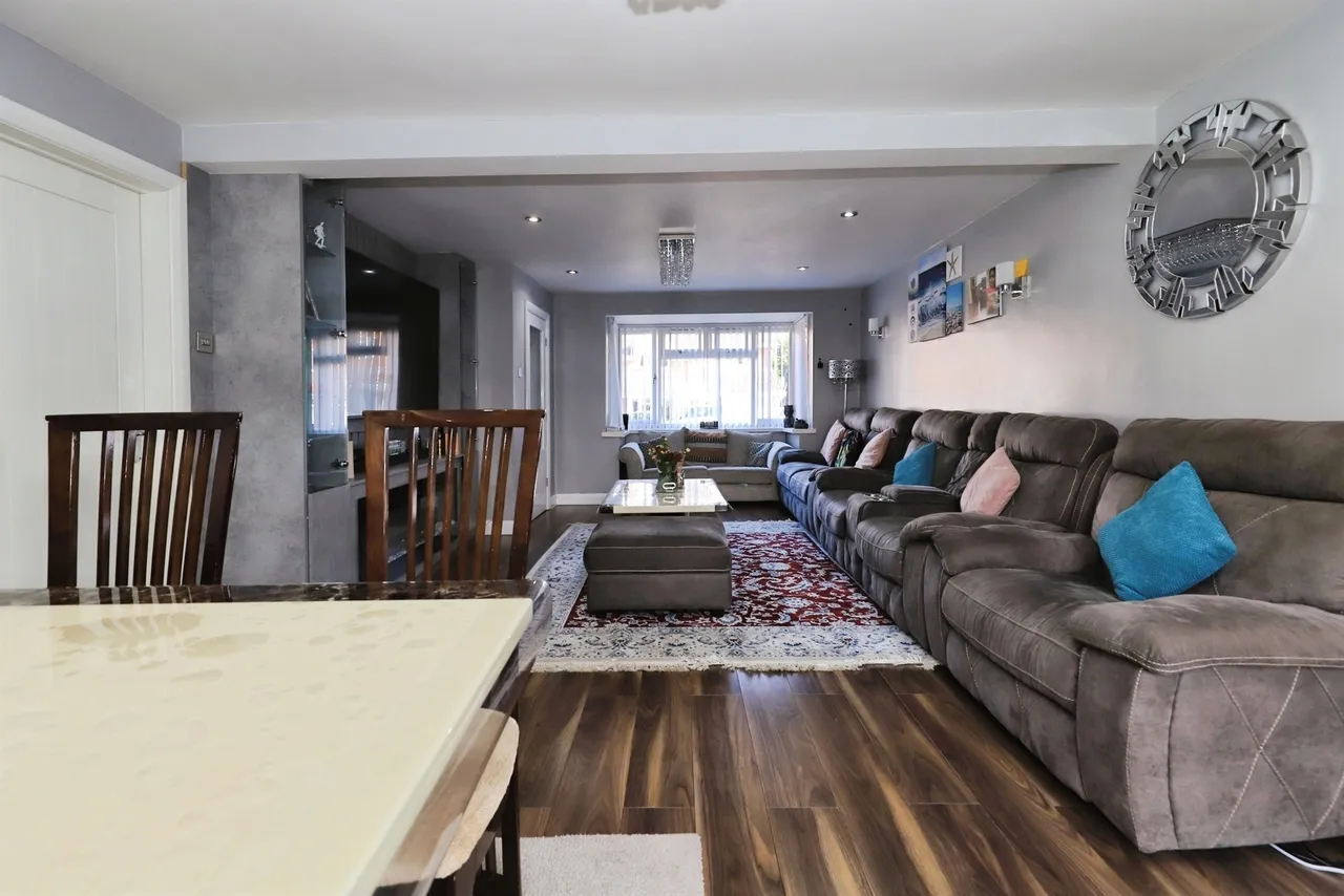 Kempsons Grove, Sedgemoor Park, WV14, photo 5