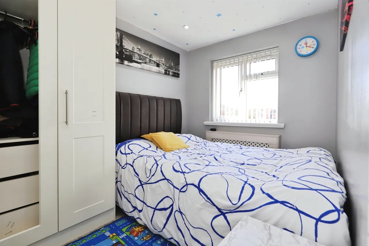 Kempsons Grove, Sedgemoor Park, WV14, photo 7