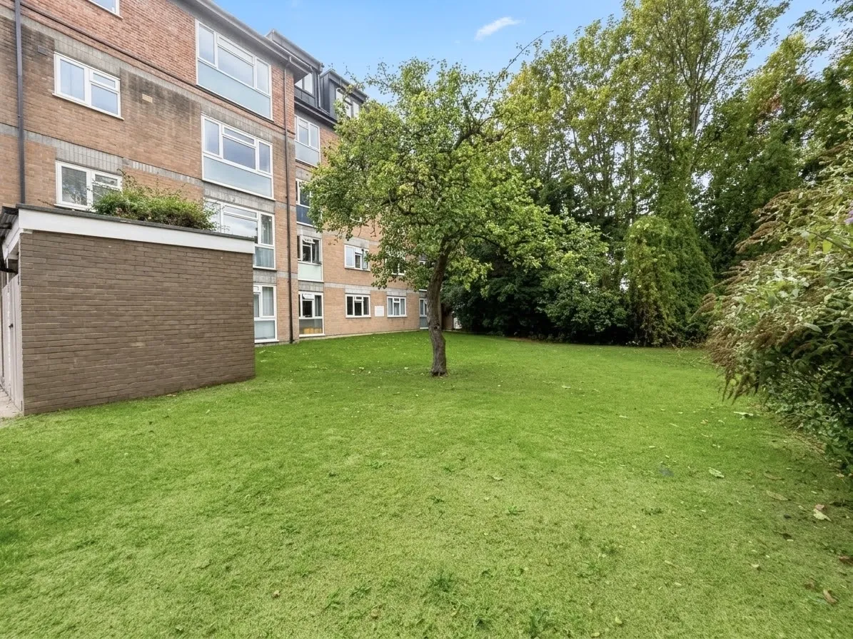 Eaton Road, SUTTON, photo 7