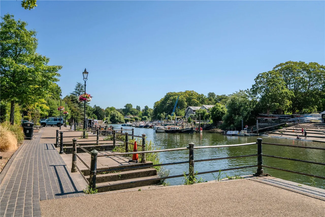 Harrowdene Gardens, Teddington, TW11, photo 11