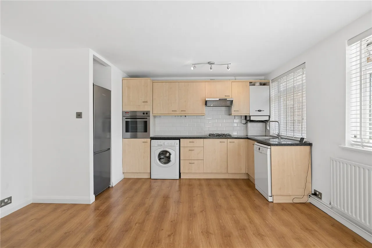 Harrowdene Gardens, Teddington, TW11, photo 5