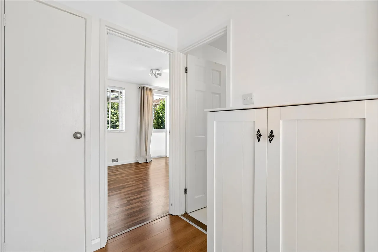 Harrowdene Gardens, Teddington, TW11, photo 6