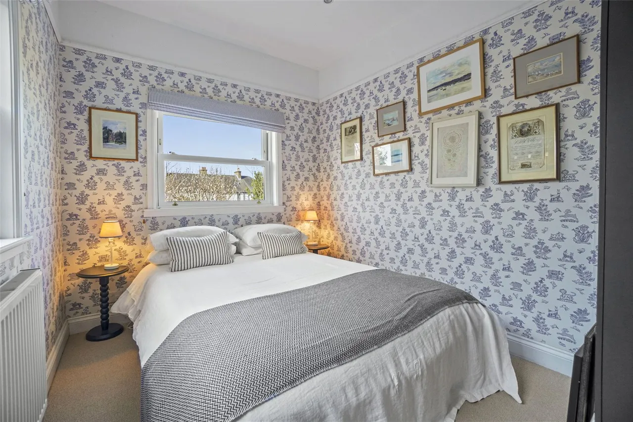 Milton Road, Hampton, TW12 2LJ, photo 9