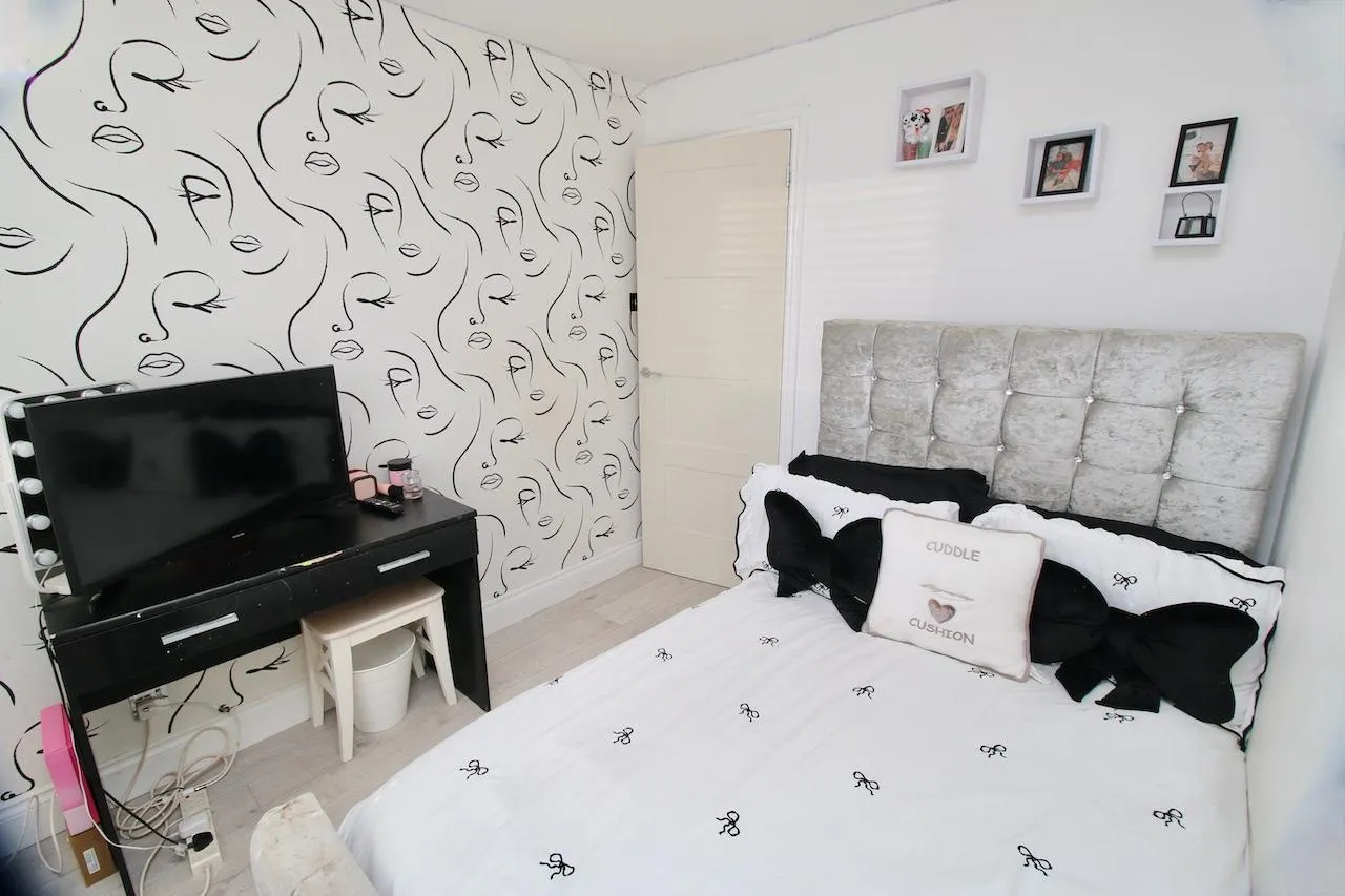 Pine Close, Cumbernauld, G67 3BA, photo 17