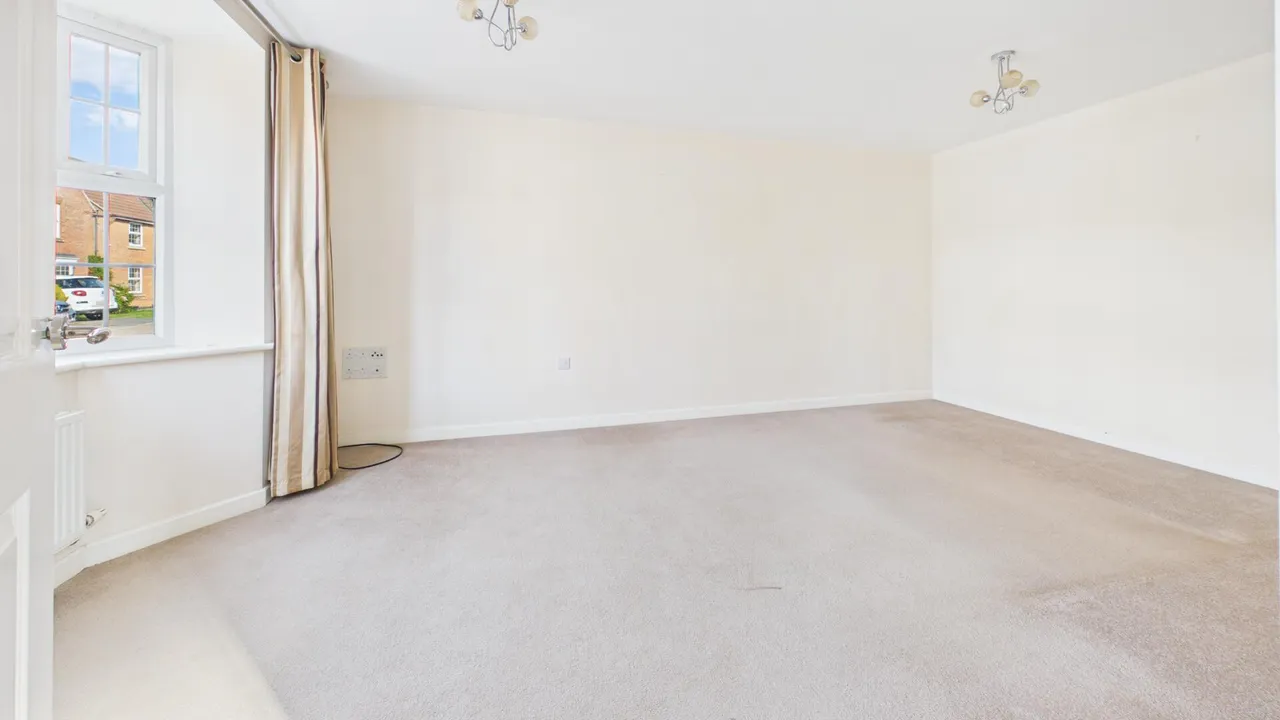 Huntingdon Place, Bourne, photo 8