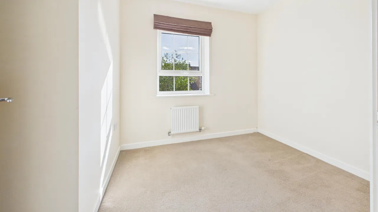 Huntingdon Place, Bourne, photo 15