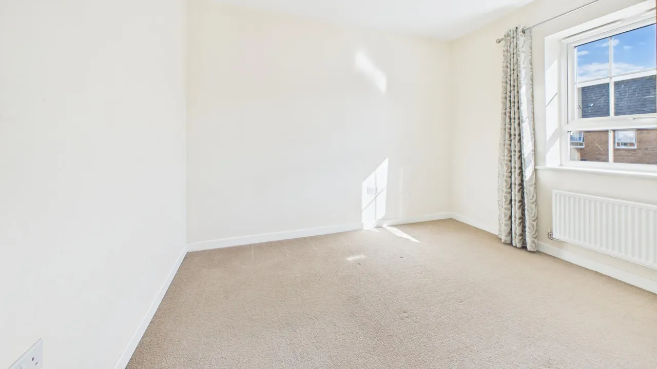 Huntingdon Place, Bourne, photo 16