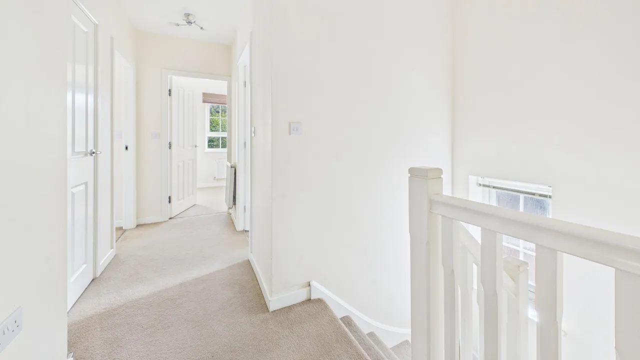Huntingdon Place, Bourne, photo 11