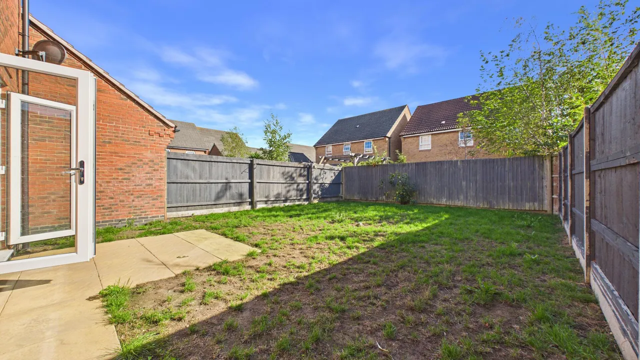 Huntingdon Place, Bourne, photo 22