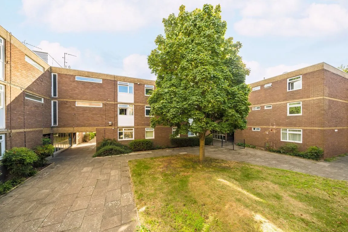 Childebert Road, SW17, photo 6
