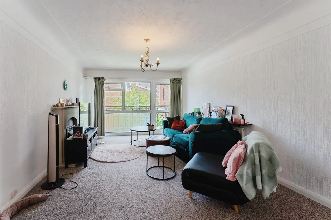 Talbot Court, Oxton, Prenton, photo 6