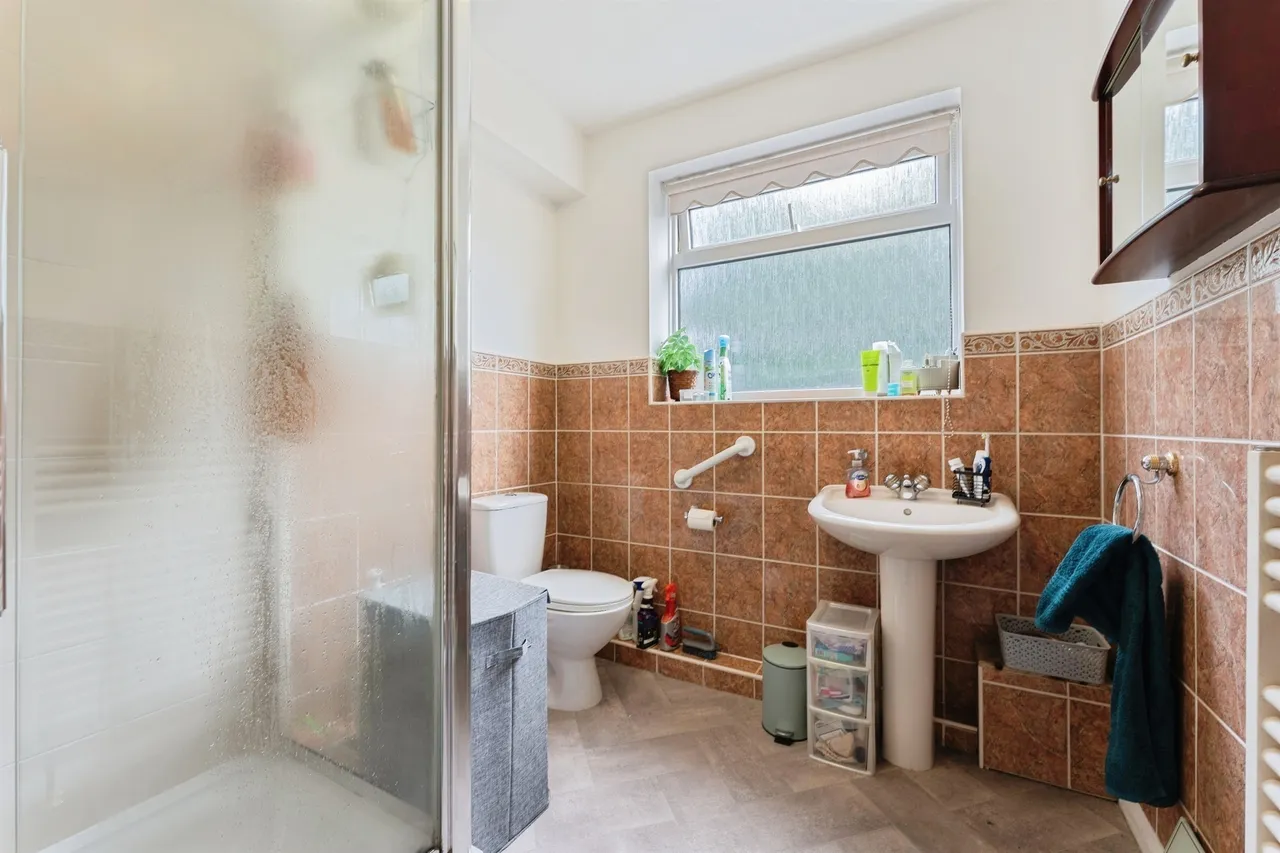 Talbot Court, Oxton, Prenton, photo 11