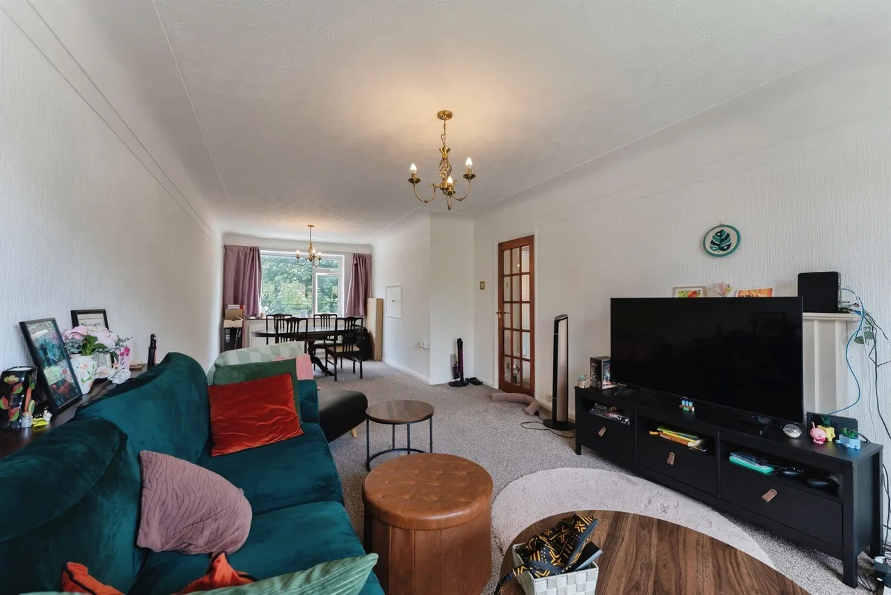 Talbot Court, Oxton, Prenton, photo 3