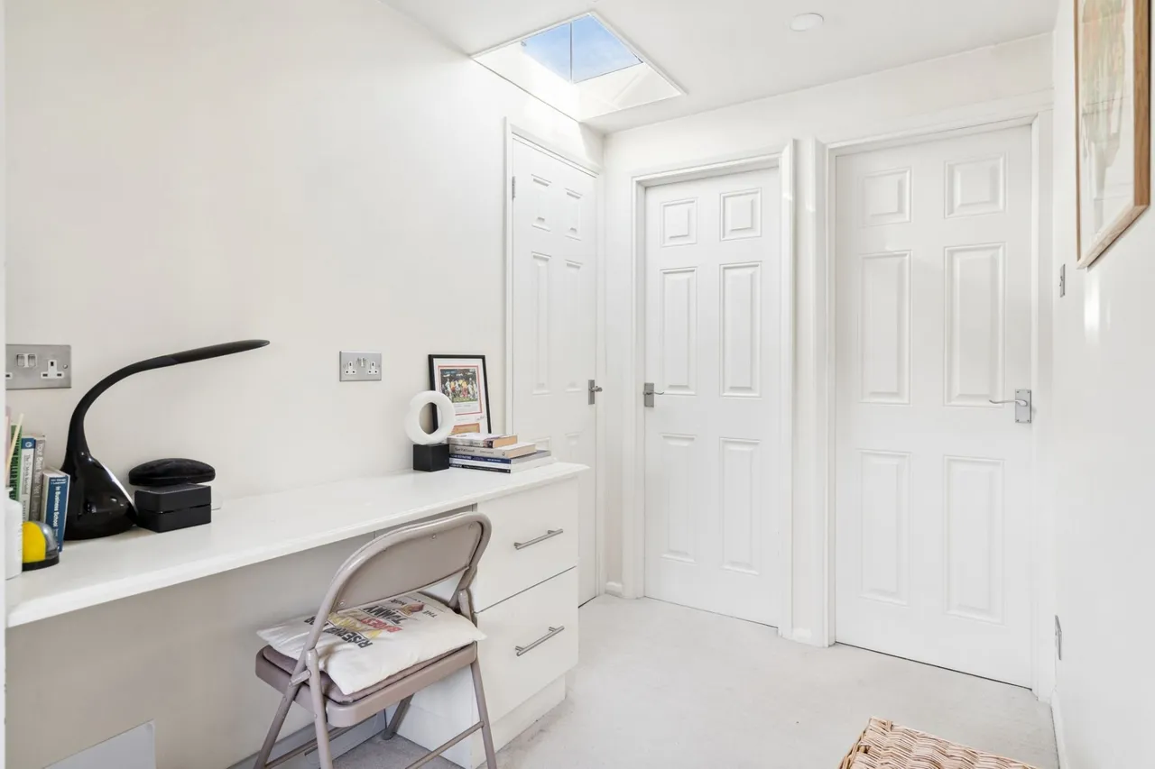 Station Road, Beaconsfield, HP9, photo 15