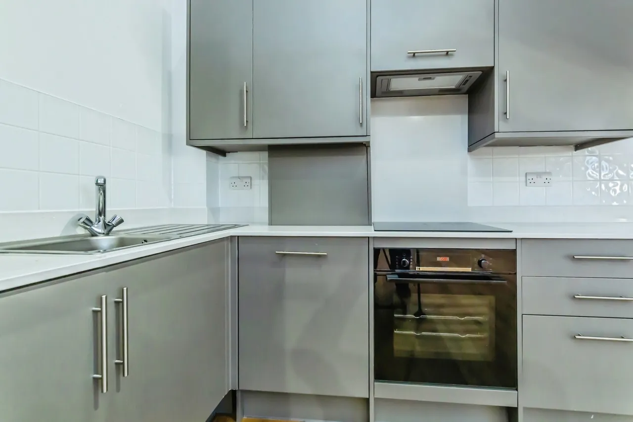 Russell Hill, Purley, CR8, photo 15