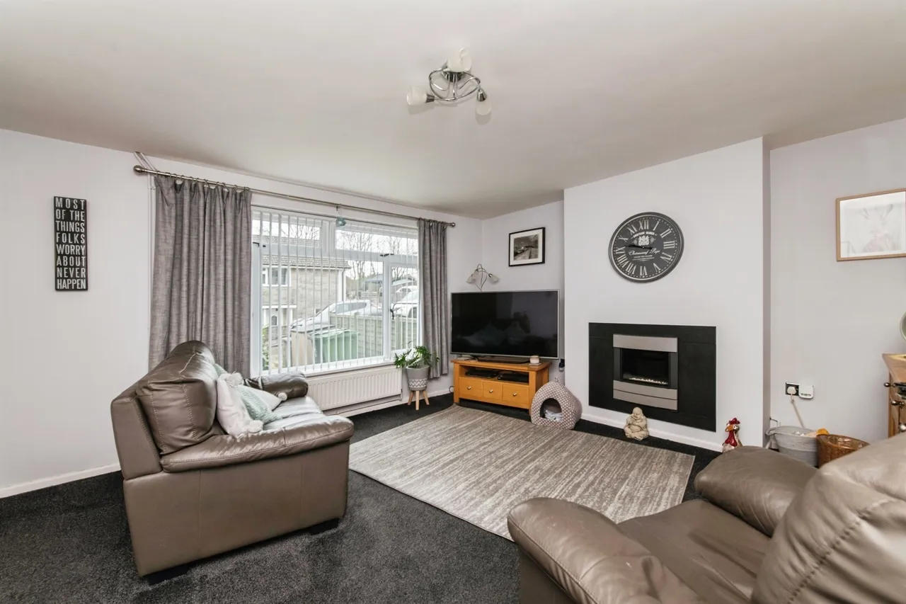 Hawkesdown Close, Axmouth, EX12, photo 6